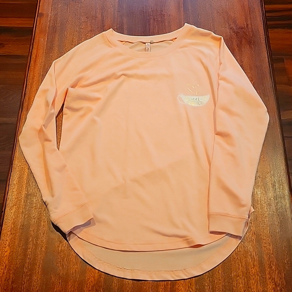 Womens size small extra soft long sleeve southern Tee- size small- never worn